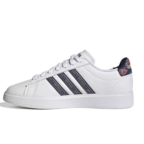 Adidas Grand Court 2 Low Women's Leather Casual Fashion Shoes Sneakers NIB - Picture 2 of 5